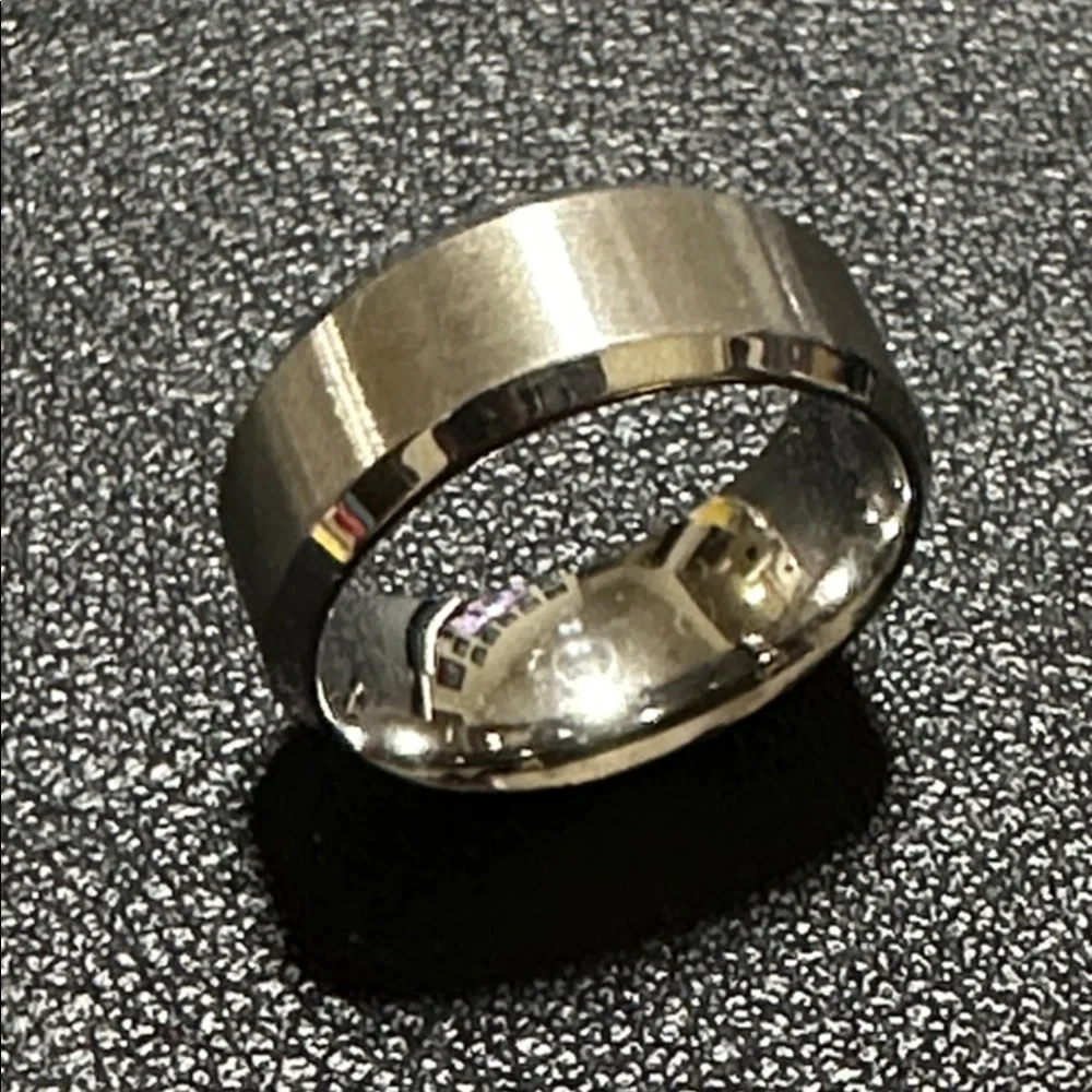 Silver-Tone Polished Beveled Edge Brushed Finish Band Ring Unisex NEW